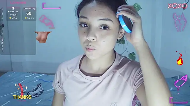 linzeysmith4 online show from October 2025 02:29:01 AM