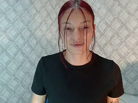 Snapshot of Emma-Wilson chatting on June 2026 04:35:02 AM Emma-Wilson online show from June 2026 04:35:02 AM