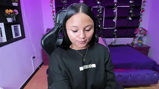 sweelanna   online show from December 2024 09:43:02 AM