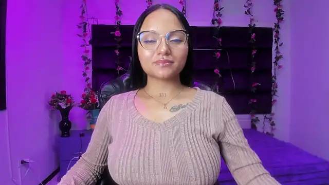 sweelanna   online show from April 2026 01:22:01 AM