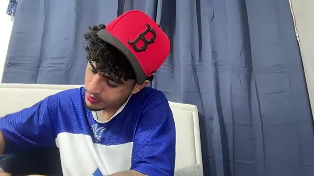 dominic brandd23 online show from December 2025 02:13:01 PM