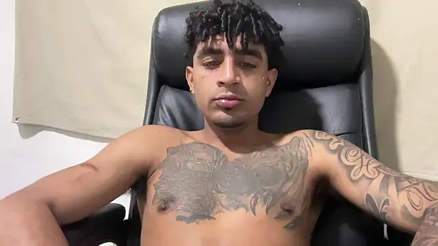 dominic brandd23 online show from March 2026 09:30:01 PM