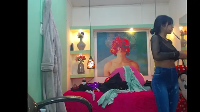 lorenapinto online show from April 2026 08:28:02 PM