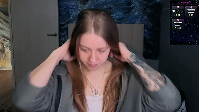 Snapshot of candy_maggie chatting on April 2026 11:48:01 AM candy maggie online show from April 2026 11:48:01 AM