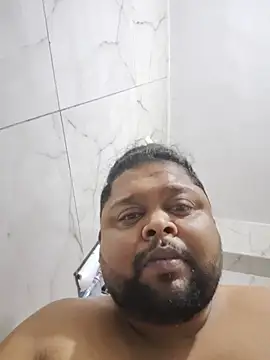 Snapshot of julywwrt chatting on June 2026 04:04:01 AM julywwrt online show from June 2026 04:04:01 AM