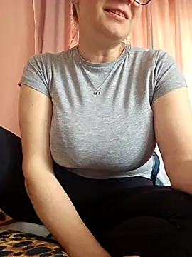 KristenVega online show from April 2026 11:44:02 AM