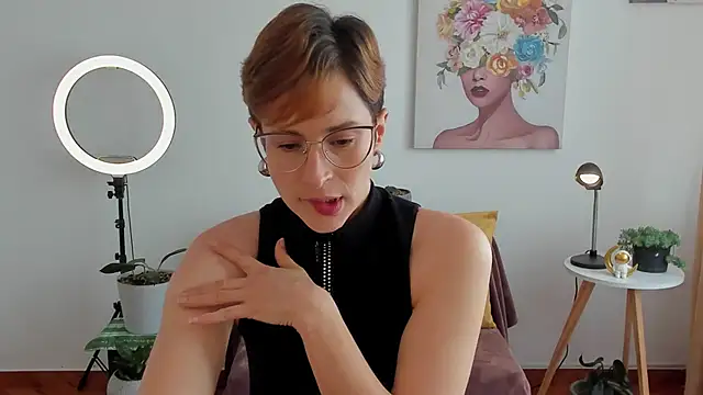 Snapshot of cuddlingbunny chatting on February 2025 06:20:02 PM cuddlingbunny online show from February 2025 06:20:02 PM