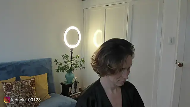 Snapshot of cuddlingbunny chatting on January 2026 08:03:01 PM cuddlingbunny online show from January 2026 08:03:01 PM