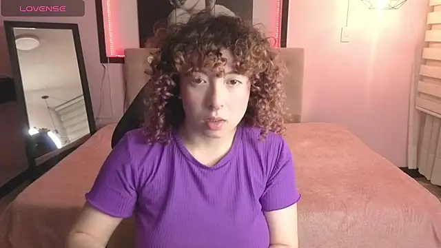 Snapshot of _Androm3da_ chatting on August 2026 07:16:01 PM Androm3da online show from August 2026 07:16:01 PM