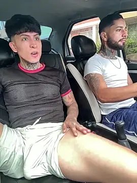  Tomy08calderon online show from September 2025 06:22:02 PM