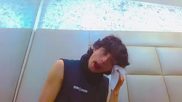 Sr BonnyEthan online show from February 2026 12:56:01 PM