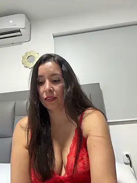 Snapshot of emely_sexx20 chatting on February 2026 01:00:02 AM emely sexx20 online show from February 2026 01:00:02 AM