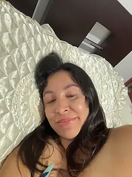 Snapshot of emely_sexx20 chatting on March 2026 02:58:01 AM emely sexx20 online show from March 2026 02:58:01 AM