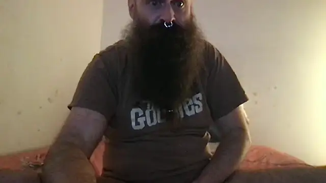 Snapshot of JunkieShitPig chatting on October 2025 08:39:02 PM JunkieShitPig online show from October 2025 08:39:02 PM