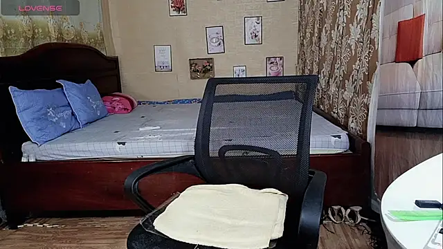 Snapshot of Lanian_99 chatting on October 2025 10:59:01 AM Lanian 99 online show from October 2025 10:59:01 AM