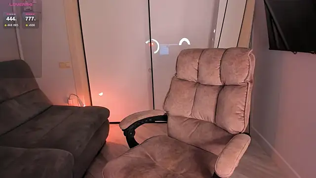 Snapshot of helen_ramsay chatting on September 2025 04:28:01 PM helen ramsay online show from September 2025 04:28:01 PM