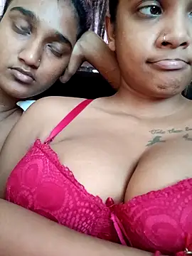 Indianqueen03 online show from September 2025 11:26:01 AM