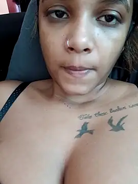 Indianqueen03 online show from December 2025 01:08:01 PM