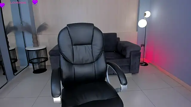 AlessaRomero online show from March 2025 07:38:01 PM