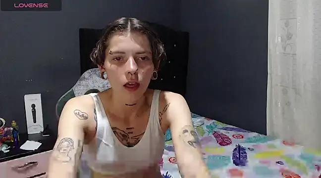 pretty cristal69 online show from December 2024 12:30:02 AM