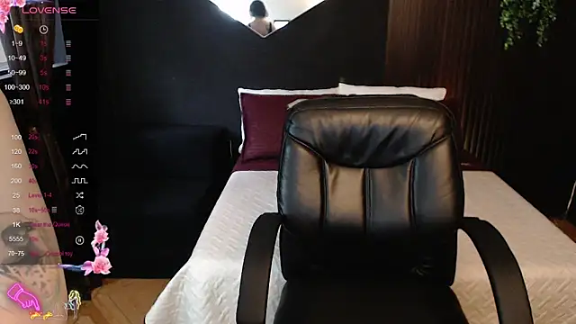 pretty cristal69 online show from April 2026 11:58:01 AM