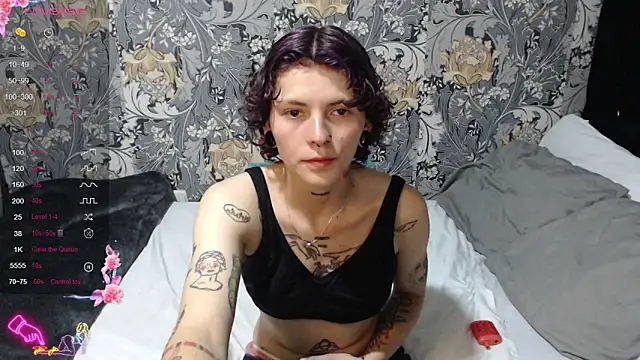 Snapshot of pretty_cristal69 chatting on June 2026 01:10:01 AM pretty cristal69 online show from June 2026 01:10:01 AM