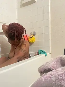 Snapshot of skylarrylee chatting on February 2025 07:52:01 AM skylarrylee online show from February 2025 07:52:01 AM