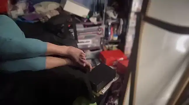 Snapshot of MoreFunSpun chatting on January 2025 10:26:02 AM MoreFunSpun online show from January 2025 10:26:02 AM