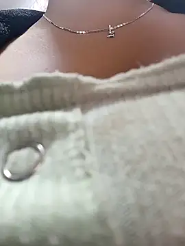 Snapshot of Cristal__04 chatting on February 2025 08:03:01 PM Cristal 04 online show from February 2025 08:03:01 PM