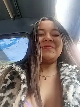 Snapshot of Cristal__04 chatting on May 2026 12:43:01 PM Cristal 04 online show from May 2026 12:43:01 PM