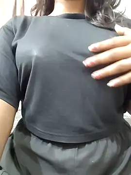 MohiniHott online show from April 2026 06:33:01 AM