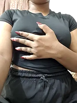 MohiniHott online show from June 2026 04:40:01 AM