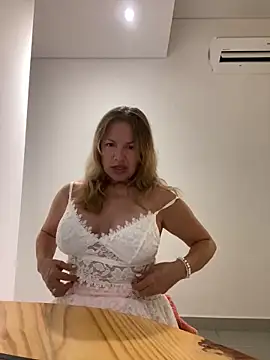 Leyna liu online show from March 2025 01:58:02 AM