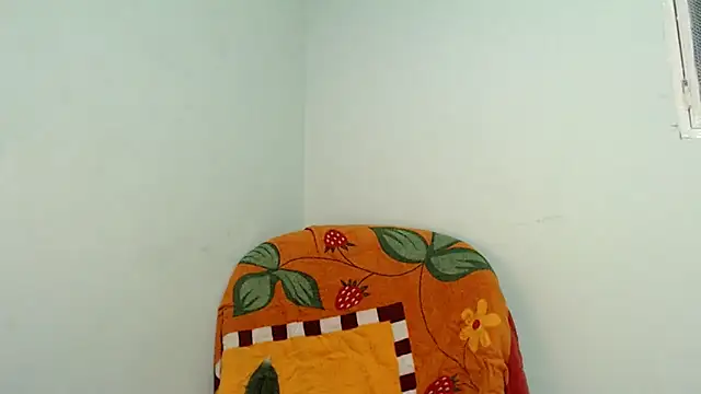 Snapshot of isaaclatino chatting on April 2026 08:06:01 AM isaaclatino online show from April 2026 08:06:01 AM