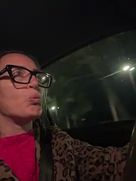 Snapshot of casalinga88 chatting on November 2025 07:13:01 PM casalinga88 online show from November 2025 07:13:01 PM