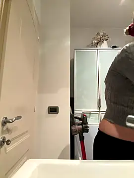 Snapshot of casalinga88 chatting on November 2025 07:47:01 PM casalinga88 online show from November 2025 07:47:01 PM