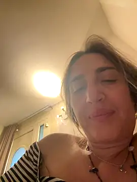 Snapshot of casalinga88 chatting on November 2025 07:40:02 AM casalinga88 online show from November 2025 07:40:02 AM