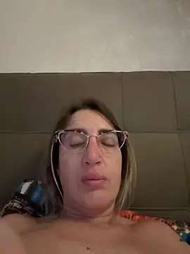 Snapshot of casalinga88 chatting on December 2025 06:41:01 AM casalinga88 online show from December 2025 06:41:01 AM