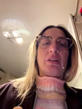 Snapshot of casalinga88 chatting on December 2025 12:38:02 AM casalinga88 online show from December 2025 12:38:02 AM