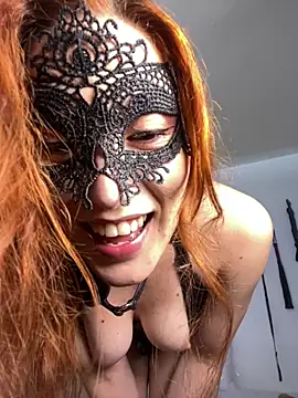 Snapshot of Miacarry chatting on May 2026 04:06:02 AM Miacarry online show from May 2026 04:06:02 AM