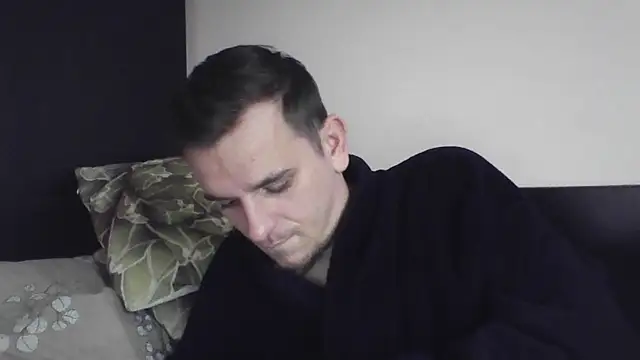 Huge cock22cm online show from February 2025 02:10:02 PM