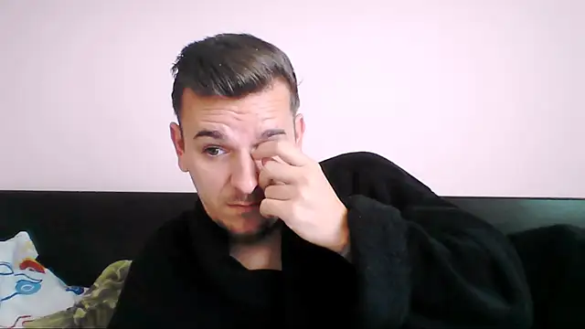 Huge cock22cm online show from October 2025 08:34:02 AM