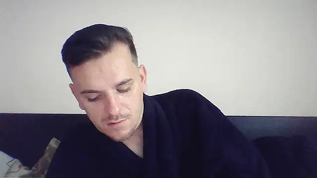 Huge cock22cm online show from October 2025 12:28:02 PM