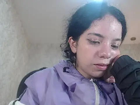 EmmaCowperr online show from January 2025 09:27:01 AM