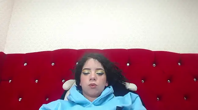 EmmaCowperr online show from February 2025 02:35:02 PM