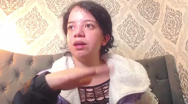 EmmaCowperr online show from February 2025 12:56:01 PM