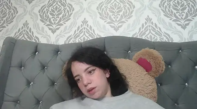 EmmaCowperr online show from March 2025 04:03:02 PM