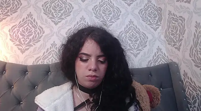 EmmaCowperr online show from March 2025 06:30:01 PM