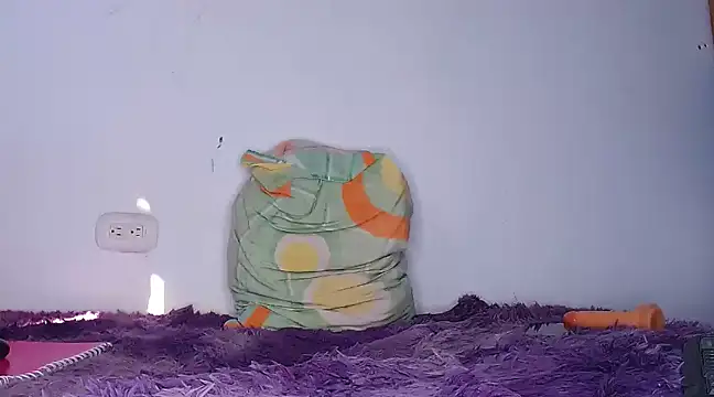 Snapshot of DanteSantoro chatting on January 2025 07:31:01 PM DanteSantoro online show from January 2025 07:31:01 PM