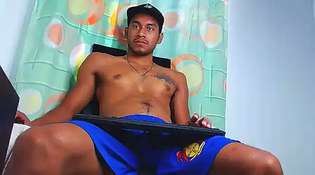 Snapshot of DanteSantoro chatting on February 2025 02:55:02 PM DanteSantoro online show from February 2025 02:55:02 PM